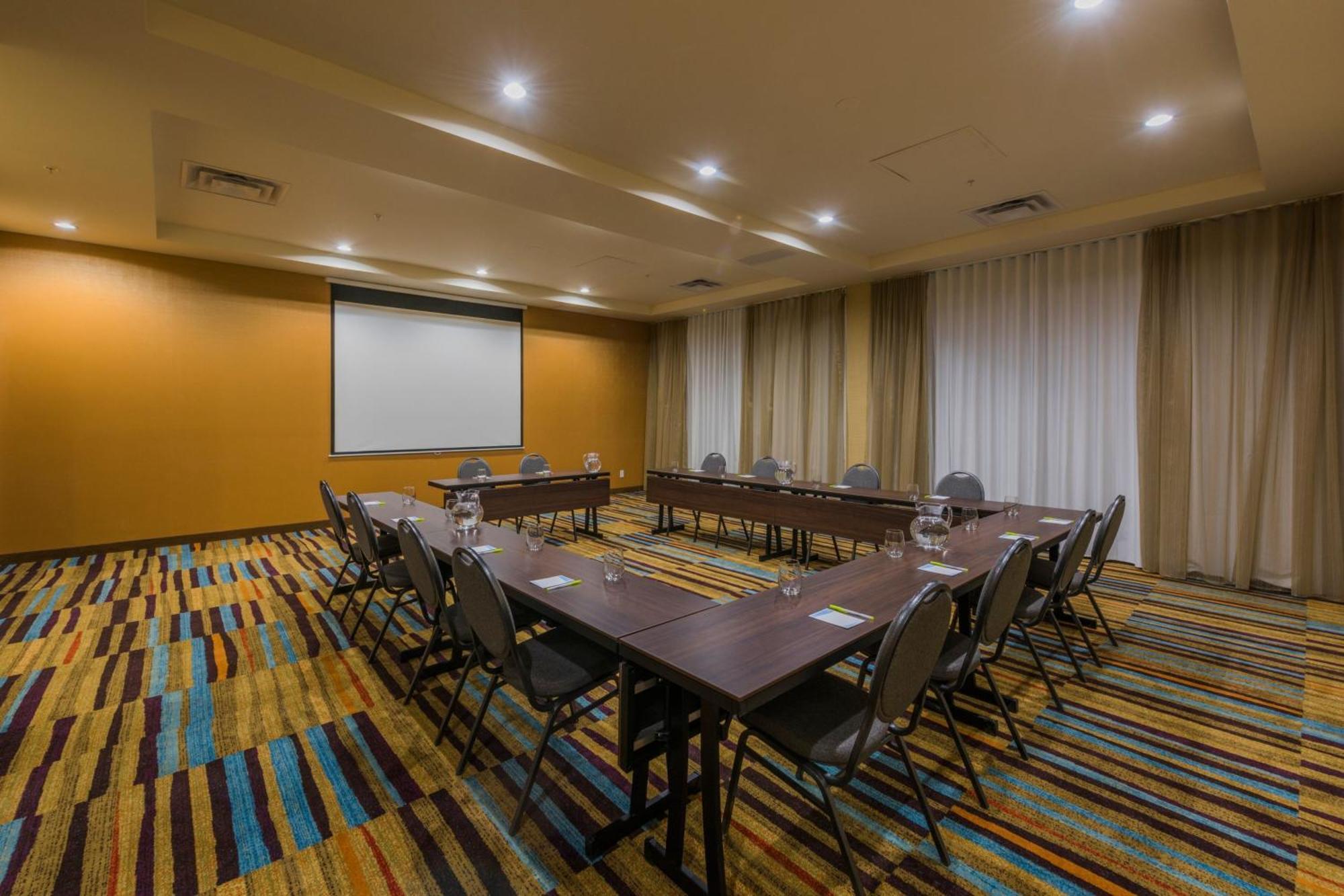 Fairfield Inn & Suites By Marriott Kamloops Kültér fotó